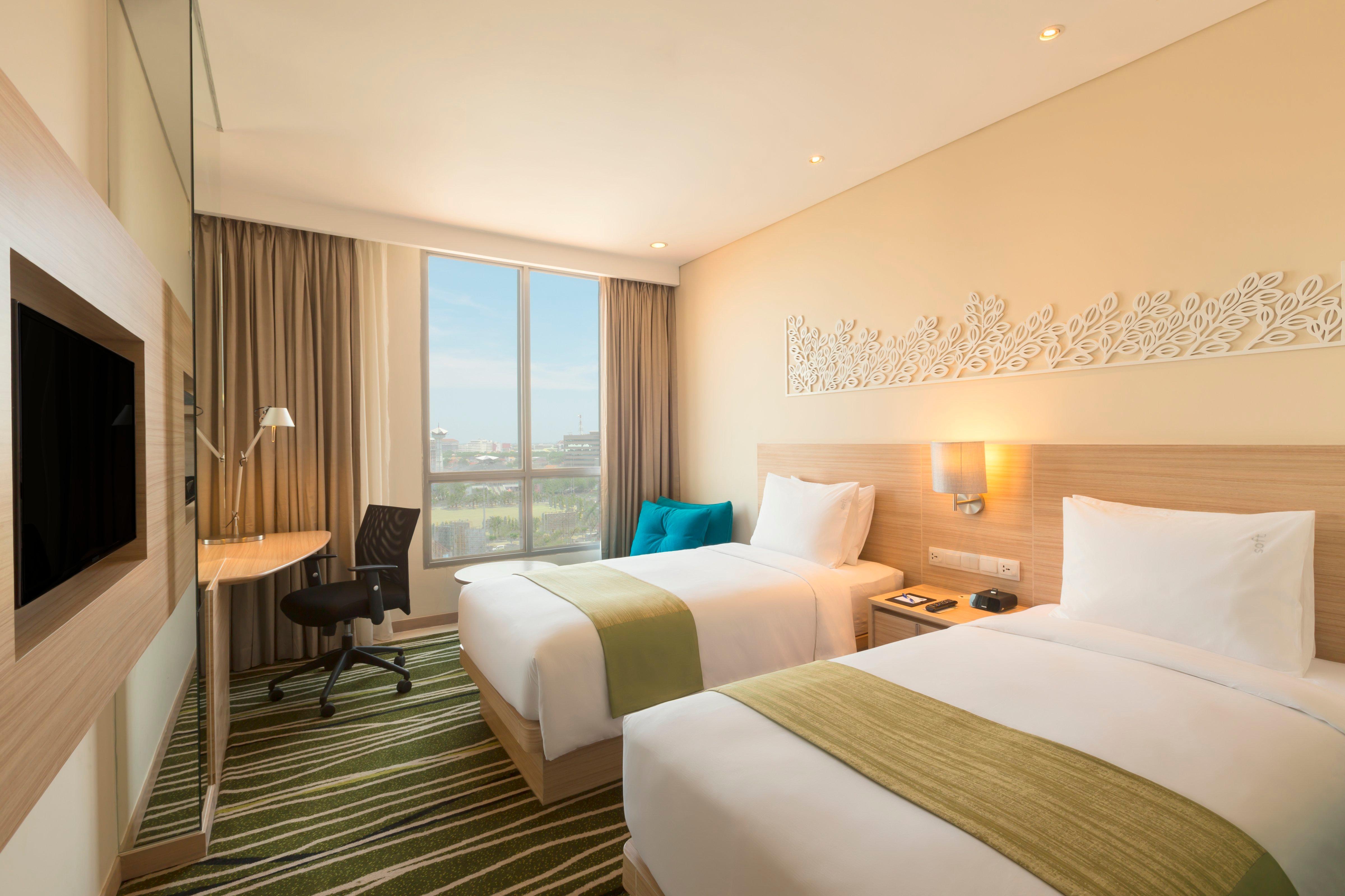 Holiday Inn Express Semarang Simpang Lima By Ihg Exterior photo