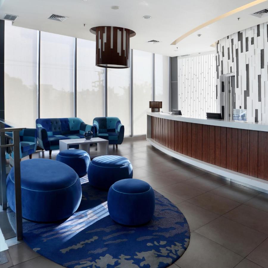 Holiday Inn Express Semarang Simpang Lima By Ihg Exterior photo