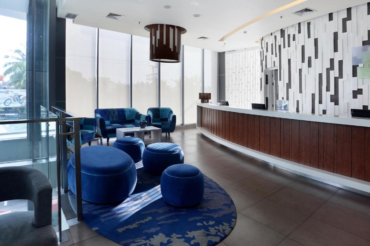 Holiday Inn Express Semarang Simpang Lima By Ihg Exterior photo