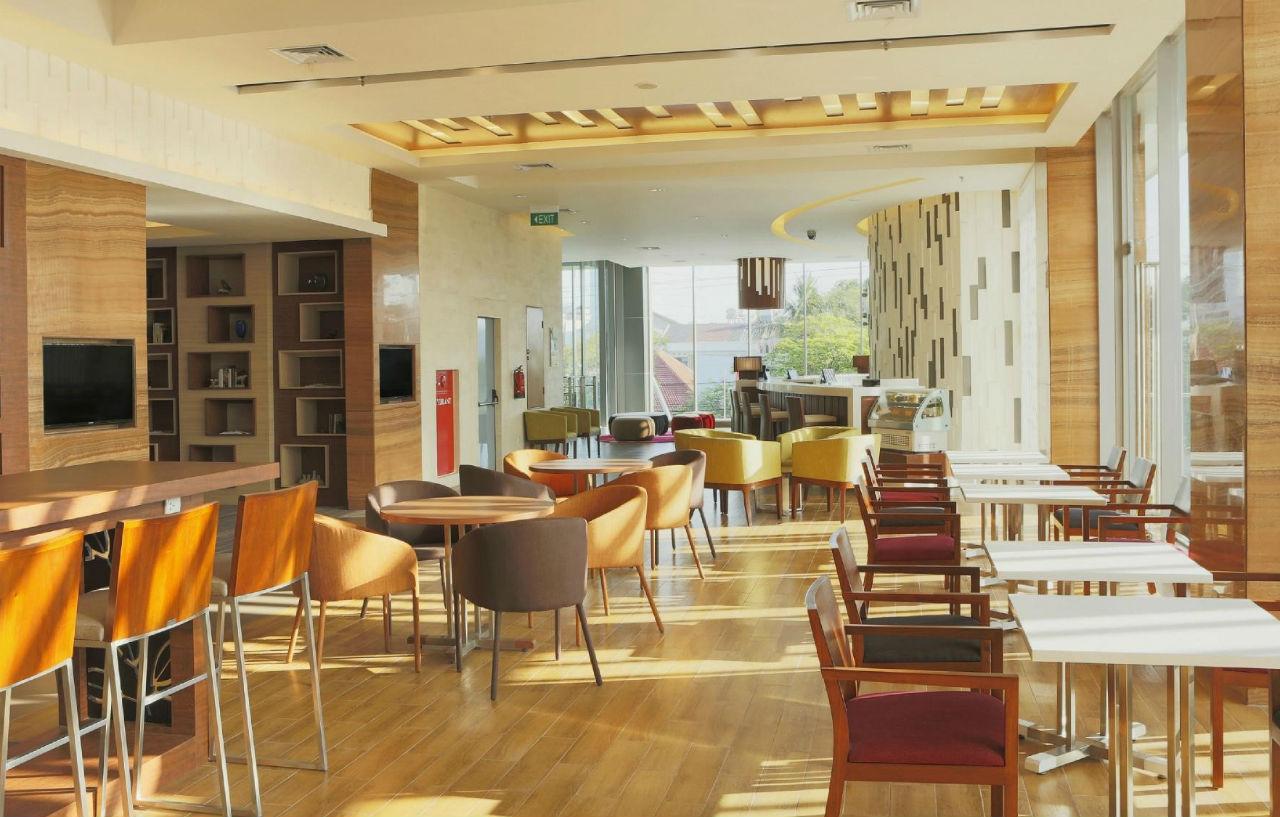 Holiday Inn Express Semarang Simpang Lima By Ihg Exterior photo